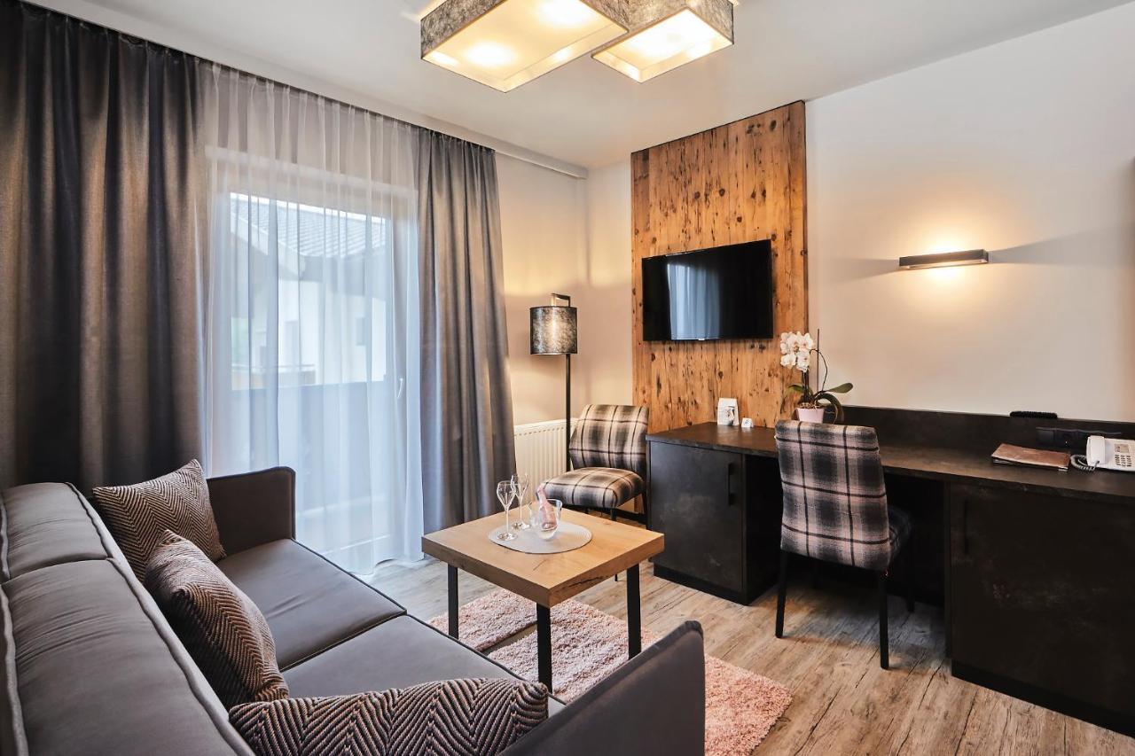 Aparthotel Bergland เซิลล์ ภายนอก รูปภาพ