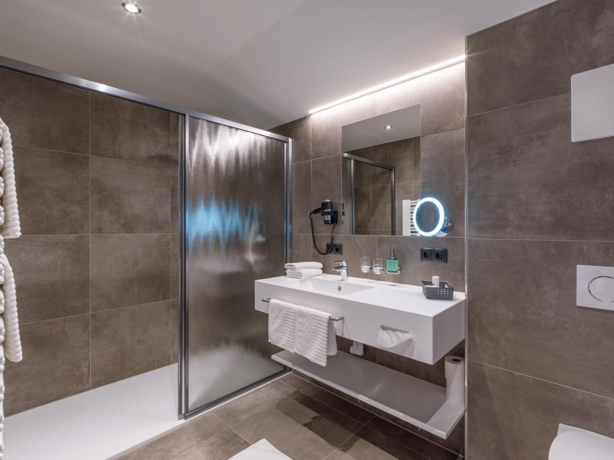 Aparthotel Bergland เซิลล์ ภายนอก รูปภาพ